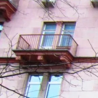 балкон с узким окном